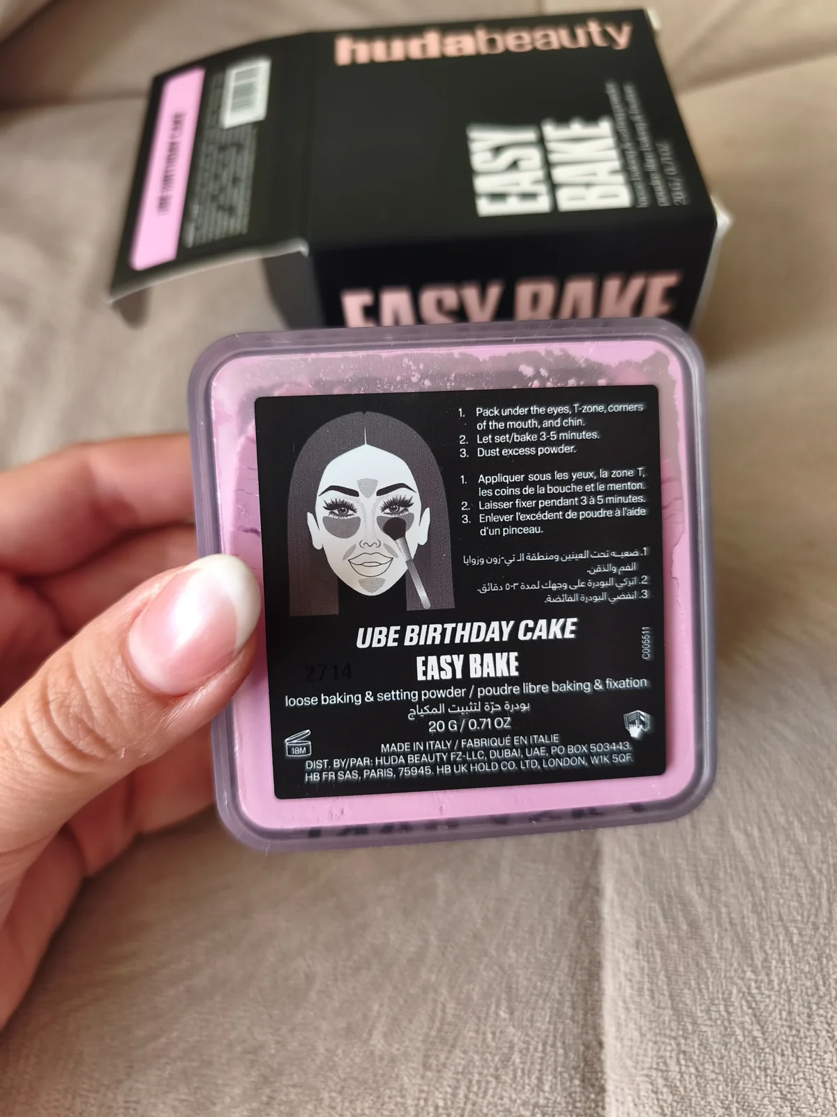 Huda beauty seting puder