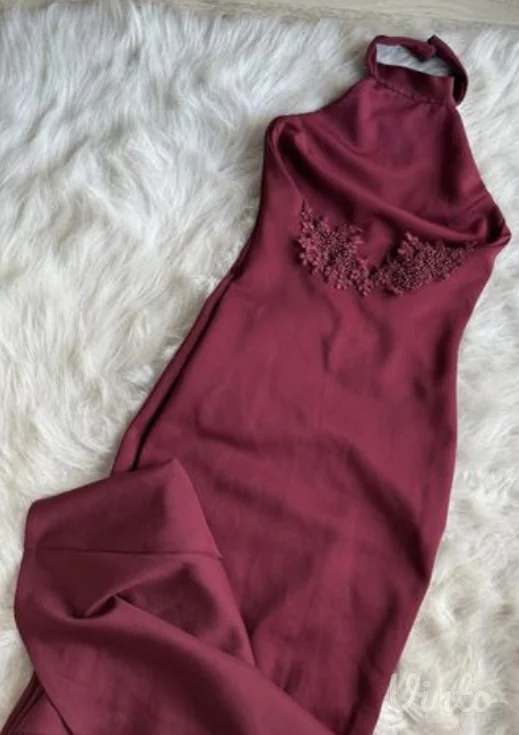 Elegantna bordo duga haljina