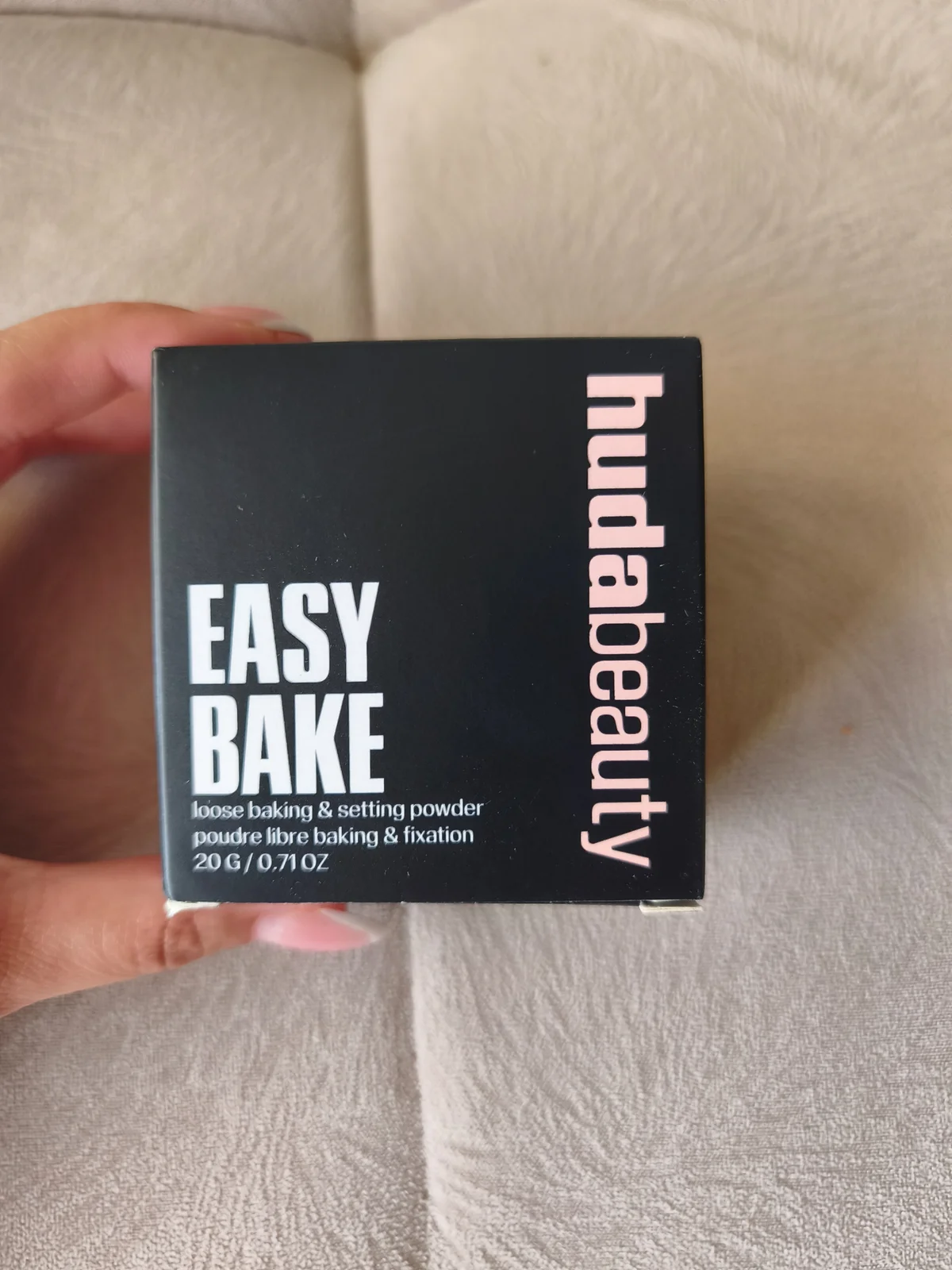 Huda beauty seting puder