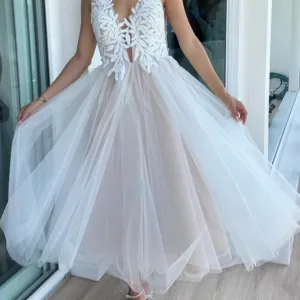 Svecana bela haljina