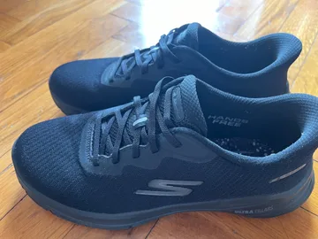 Sketchers patike