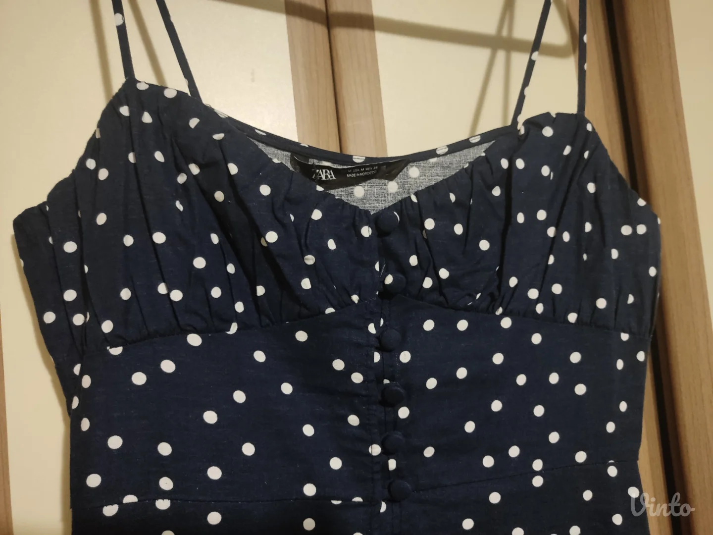 Zara midi haljina na tufnice