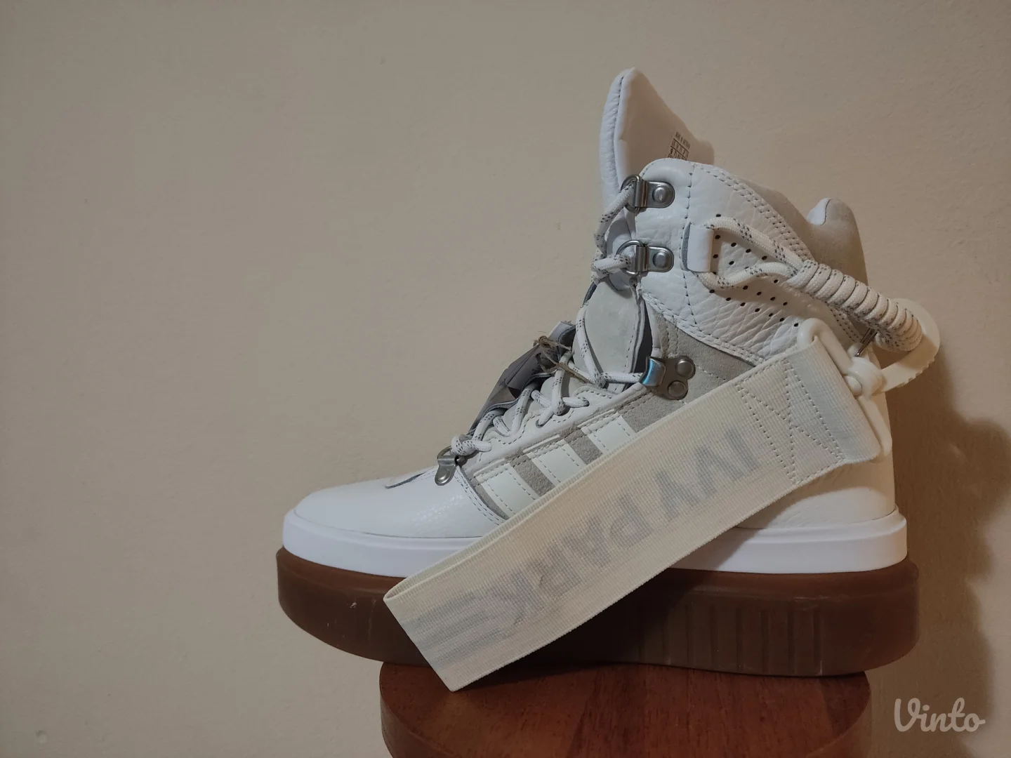 Ivy Park super sleek boots in white.