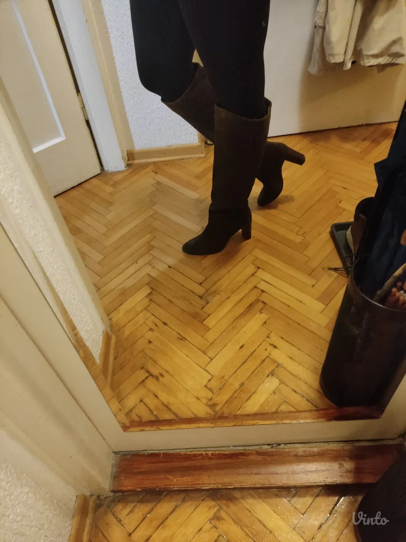 Zara cizme od brusene koze