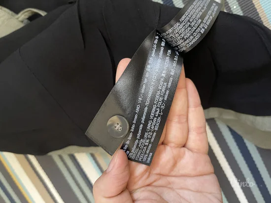 Nov elegantni Massimo Dutti laneno korset M