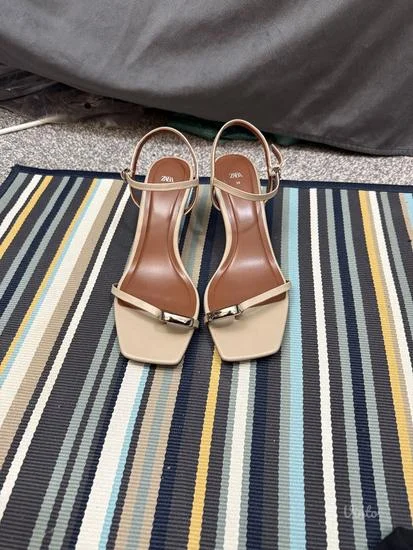 Savršene kozne Zara sandale