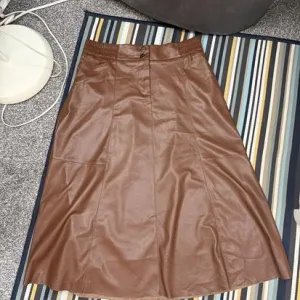 Nova Liu Jo Kamel kozna suknja L