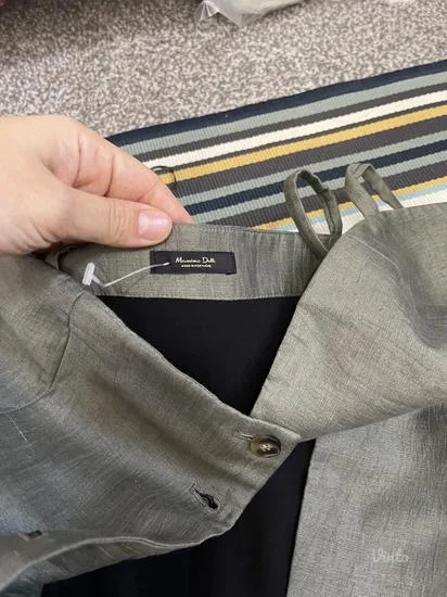 Nov elegantni Massimo Dutti laneno korset M