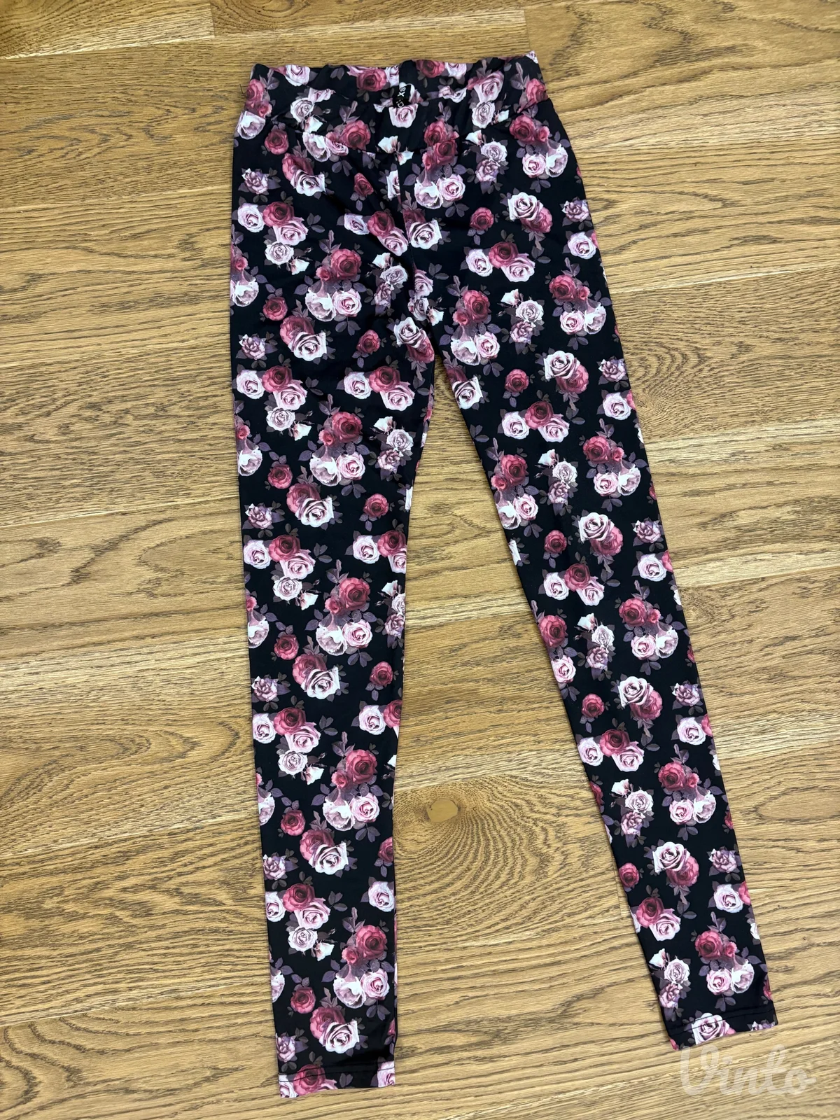 H&M Divided helanke sa printom ruža - XS