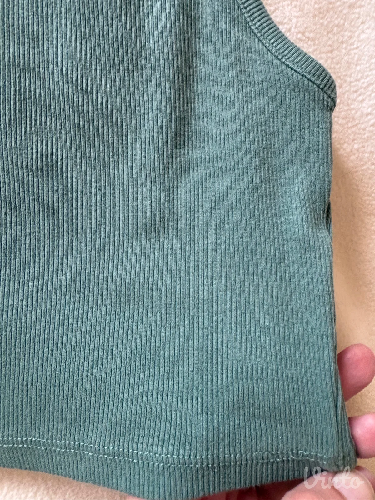 ZARA maslinasto zelena rebrasta majica / crop top (S) - KAO NOVA