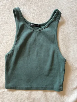ZARA maslinasto zelena rebrasta majica / crop top (S) - KAO NOVA