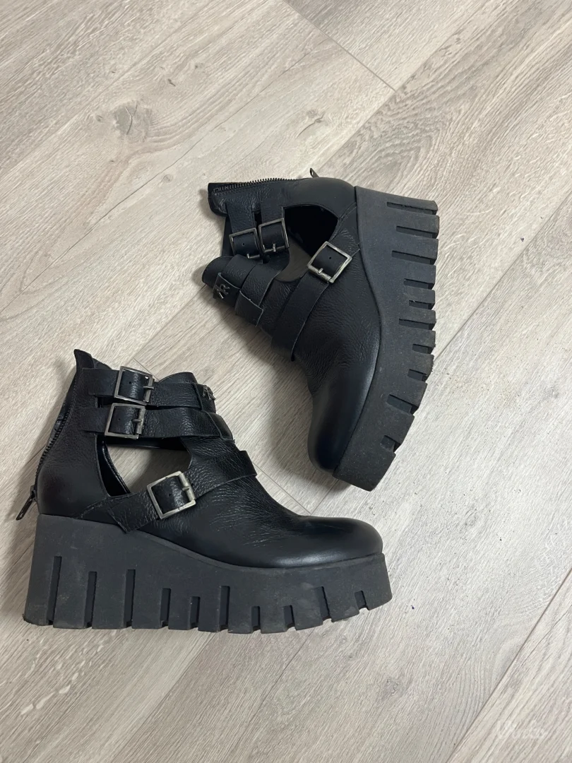 Antonella Rosi baletanke, kožne sa visokim potpeticama