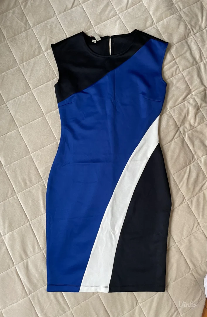 Nova haljina uz telo