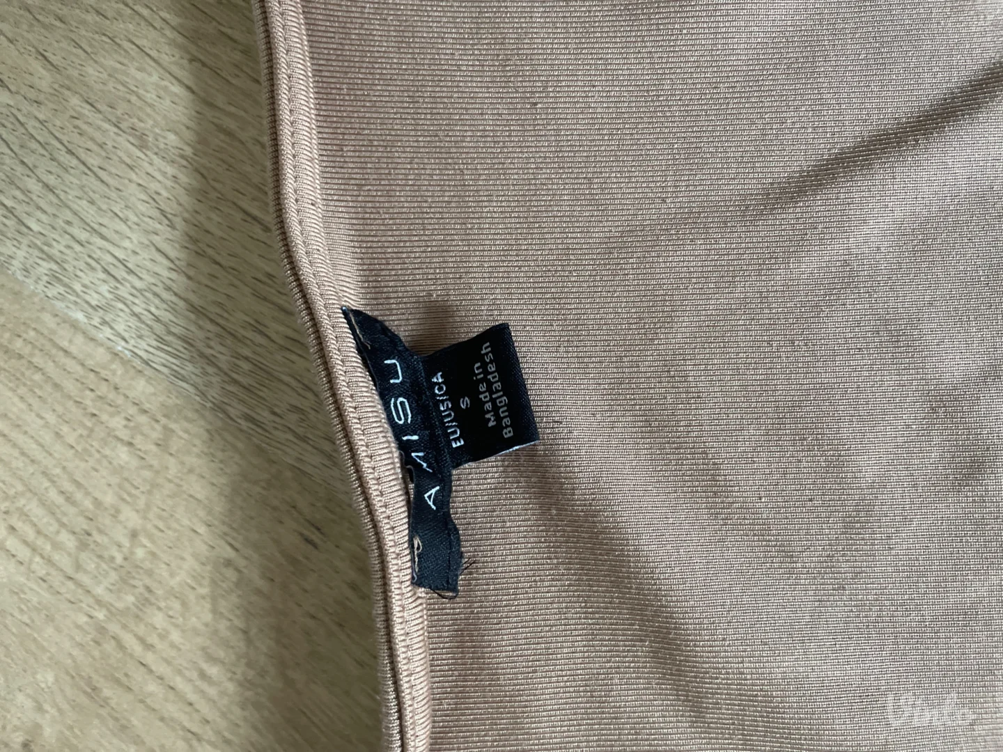 Dve Amisu bodi majice