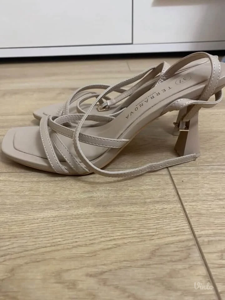 Terranova sandale 37