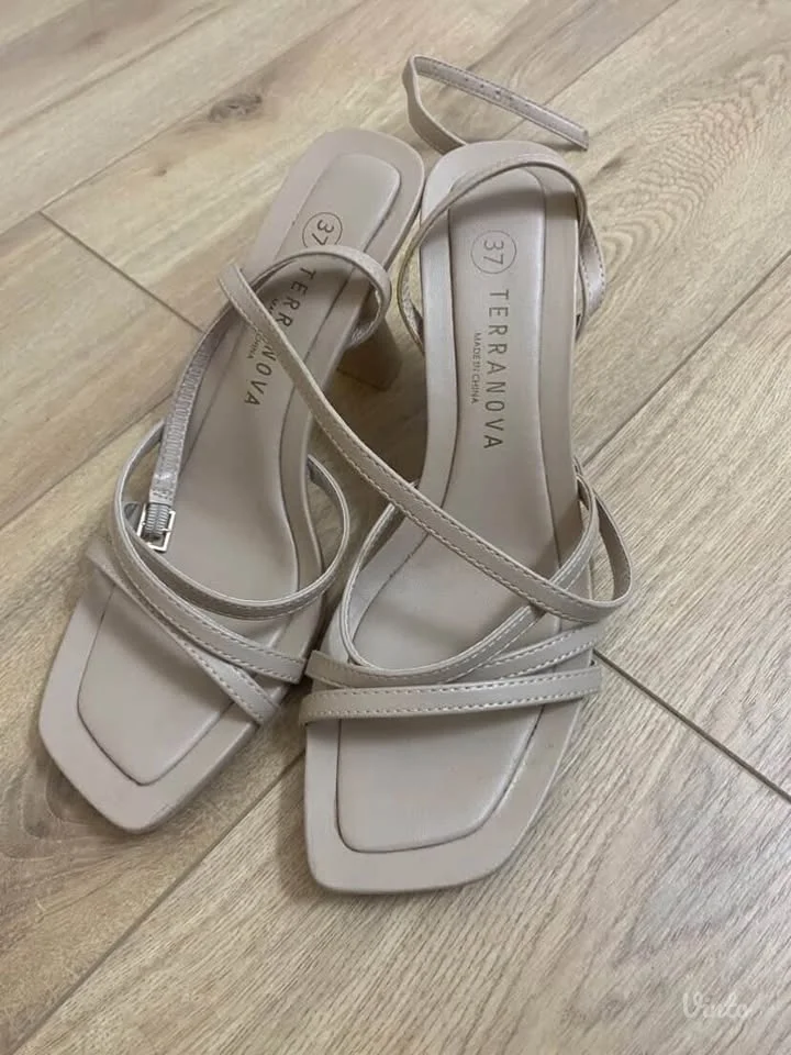 Terranova sandale 37