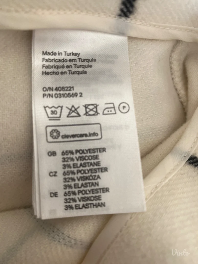 C&A suknja velicine 42 NOVO