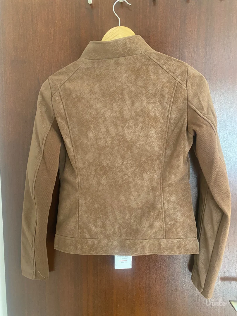 Desigual jakna velicine XS NOVO