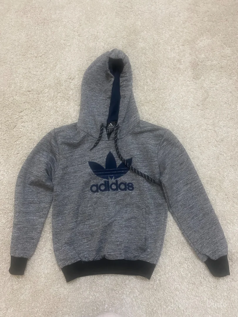 Lot garderobe za decake