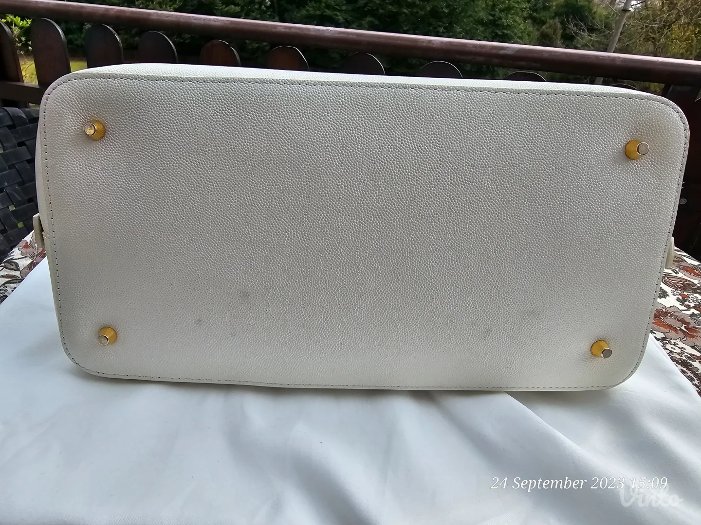 Furla bela kozna torba