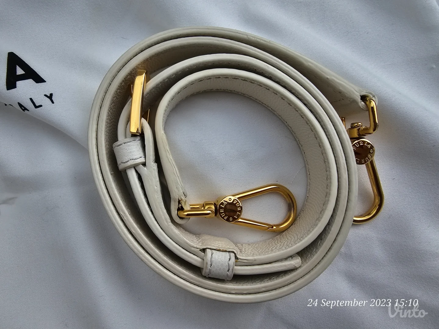 Furla bela kozna torba