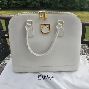 Furla bela kozna torba