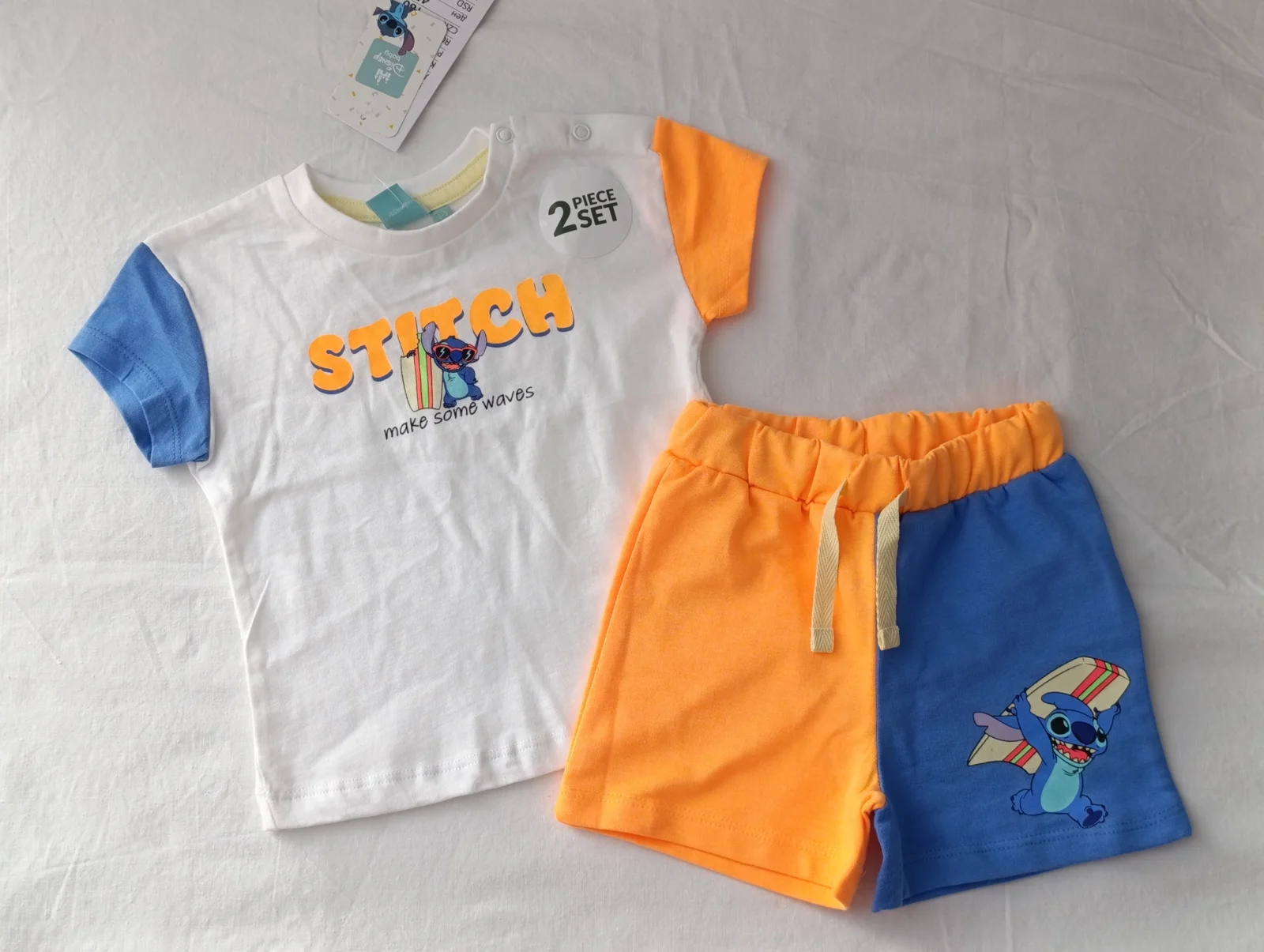 Jurrassic world i Stitch za bebu