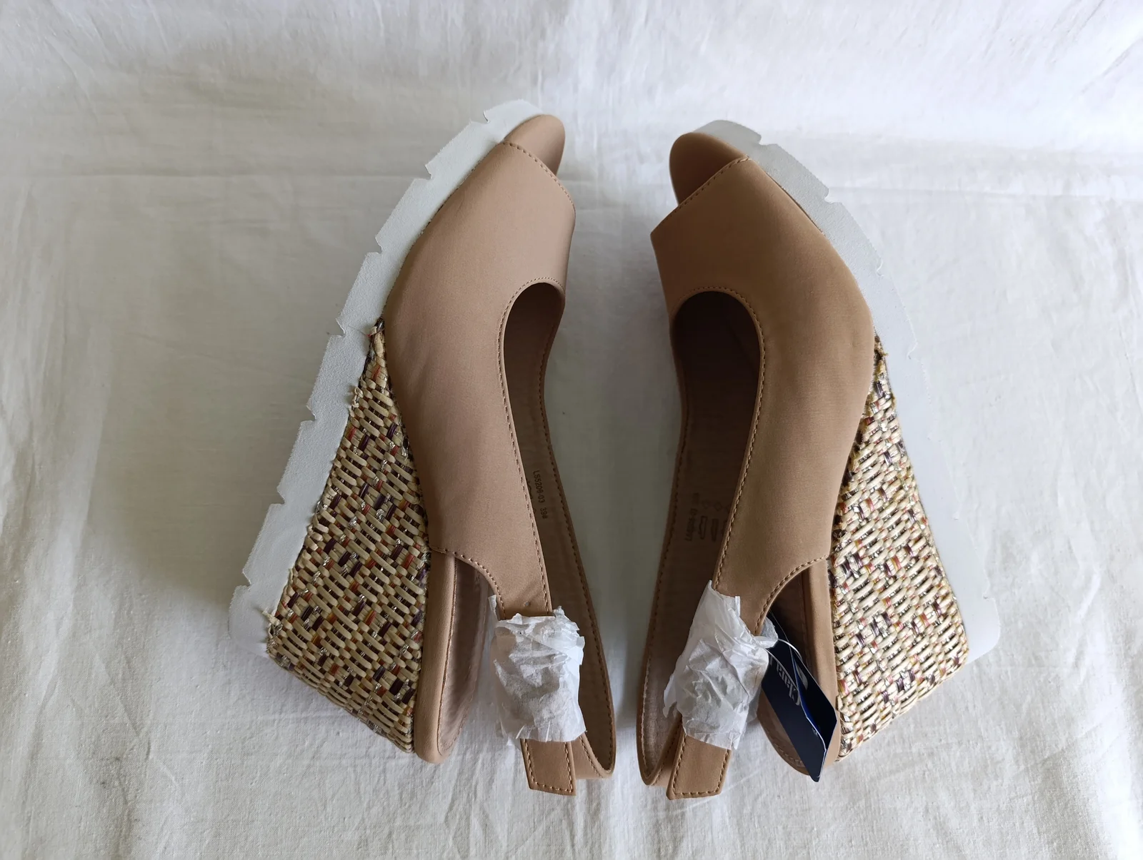 Clara Barson sandale br. 39 (sa etiketom)