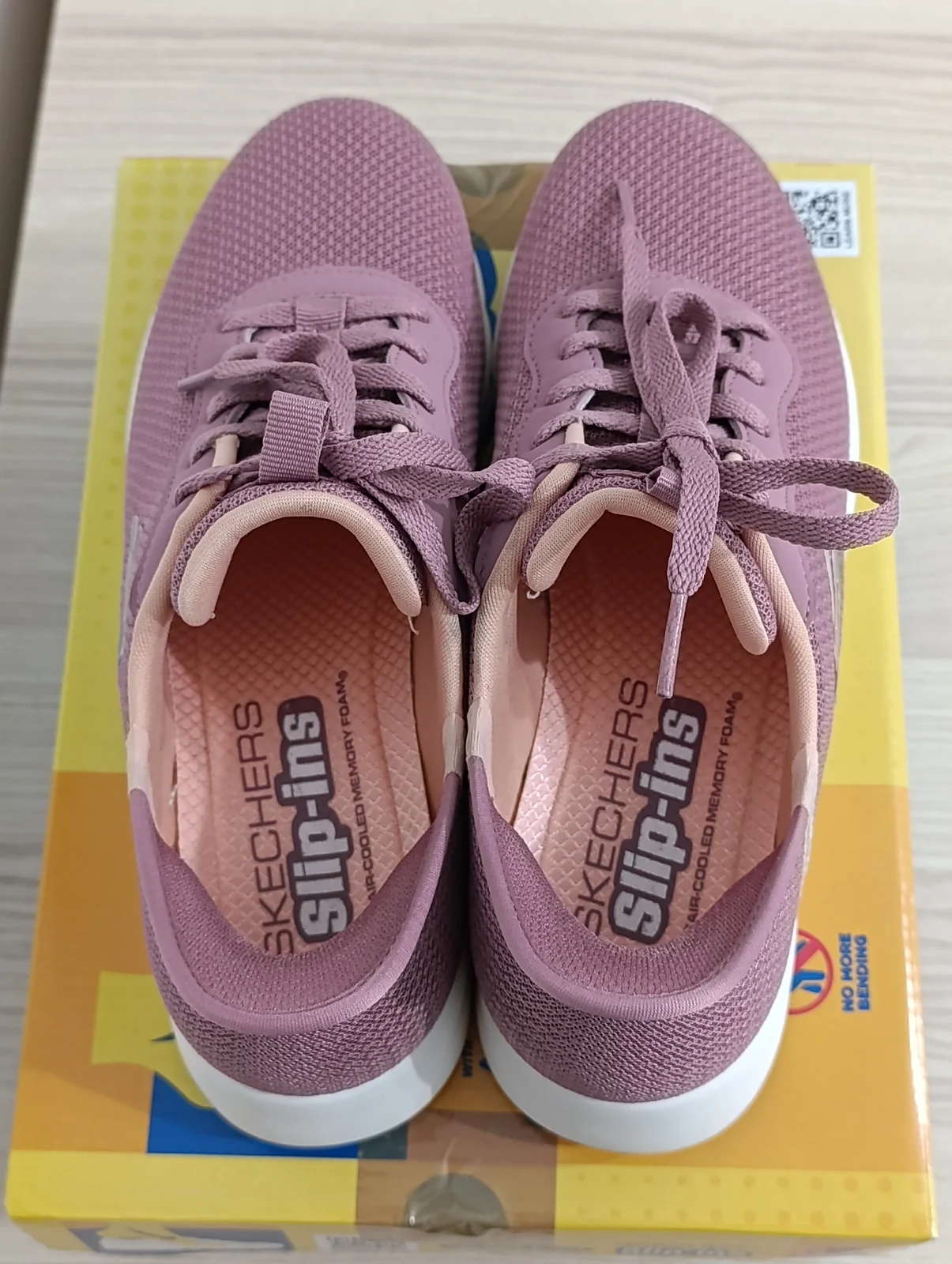 Skechers Hands Free Slip-ins patike