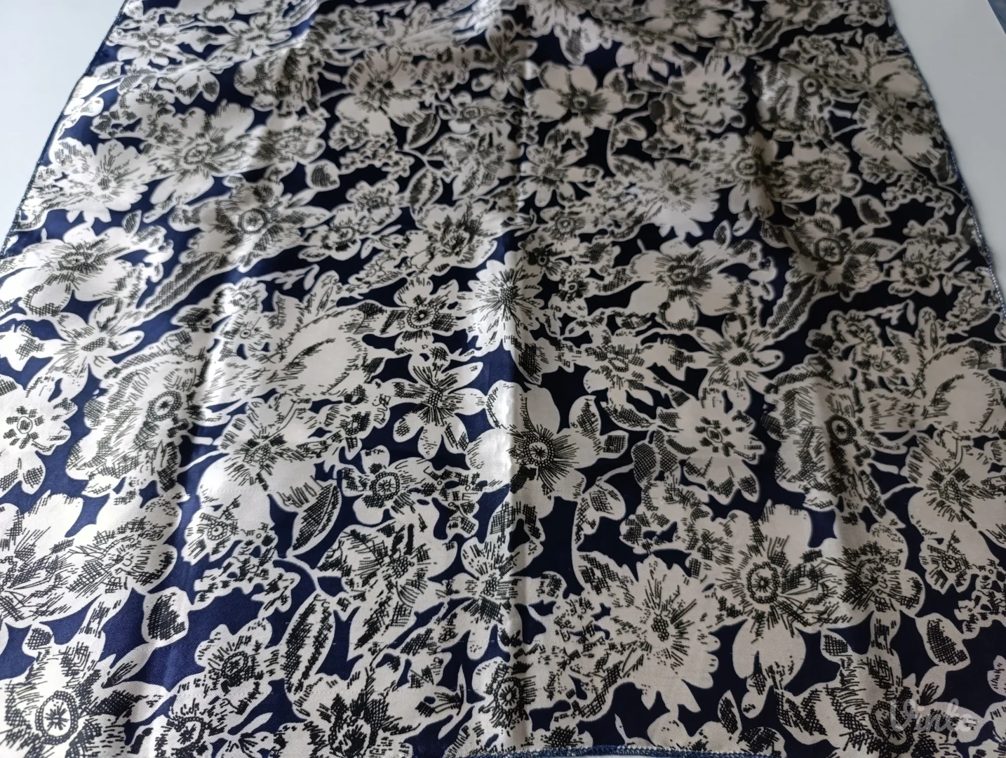 Set malih marama/ešarpa