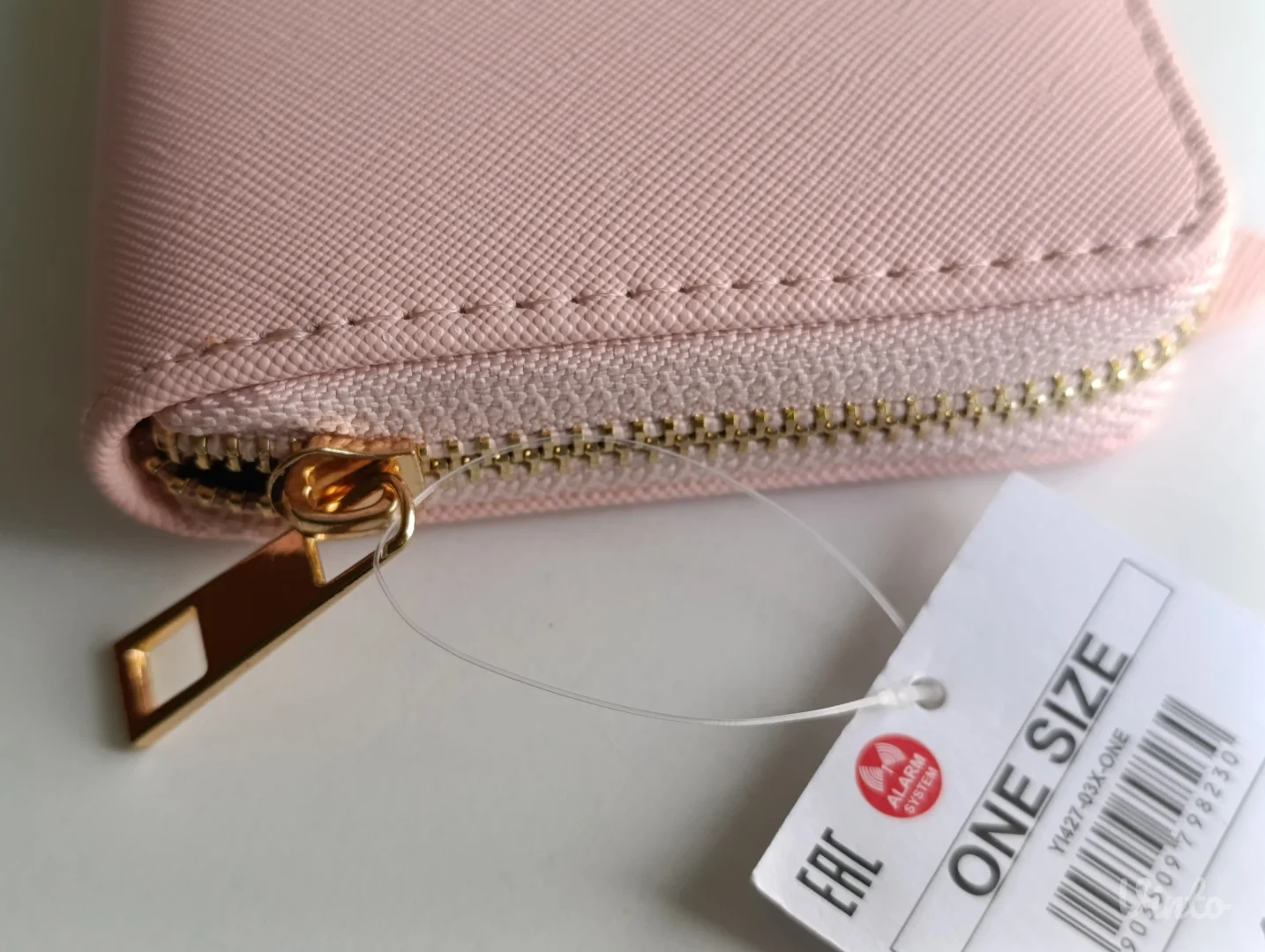 Sinsay novcanik NOVO