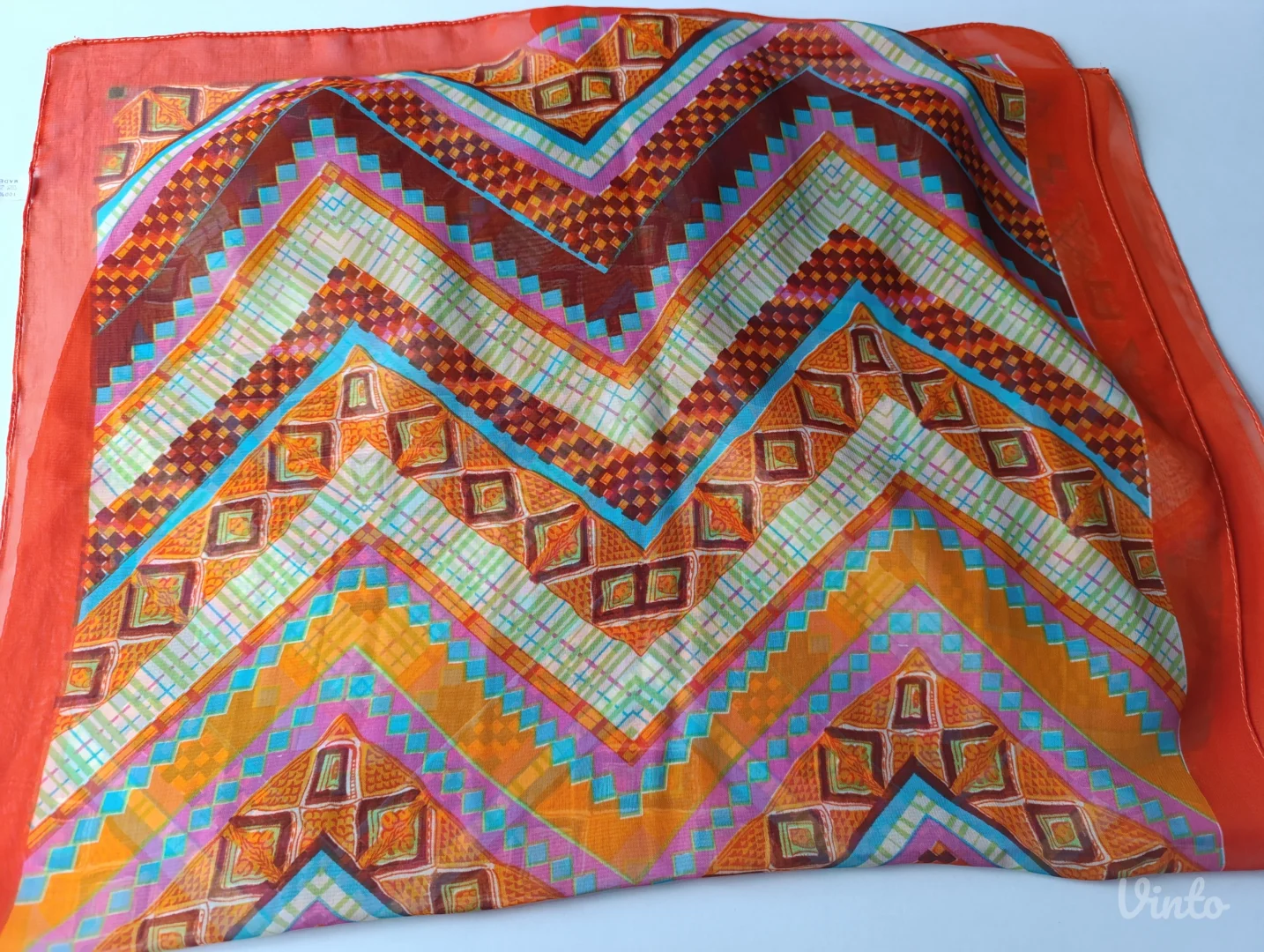 Dve tanke prelepe marame, ešarpe, šala