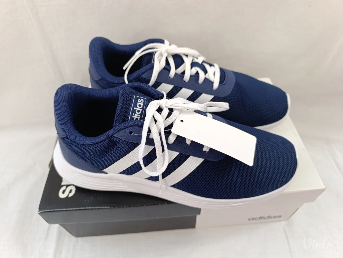 Adidas patike 39 i 1.3 NOVO sa etiketom