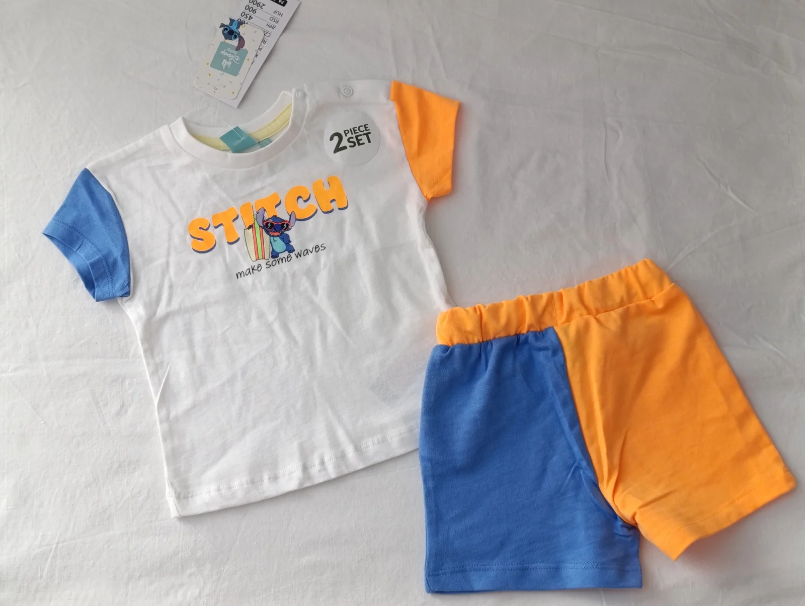 Jurrassic world i Stitch za bebu