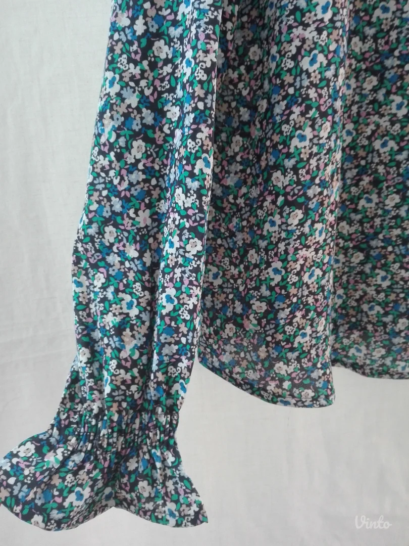 CAMAIEU neodoljiva bluza NOVO sa etiketom