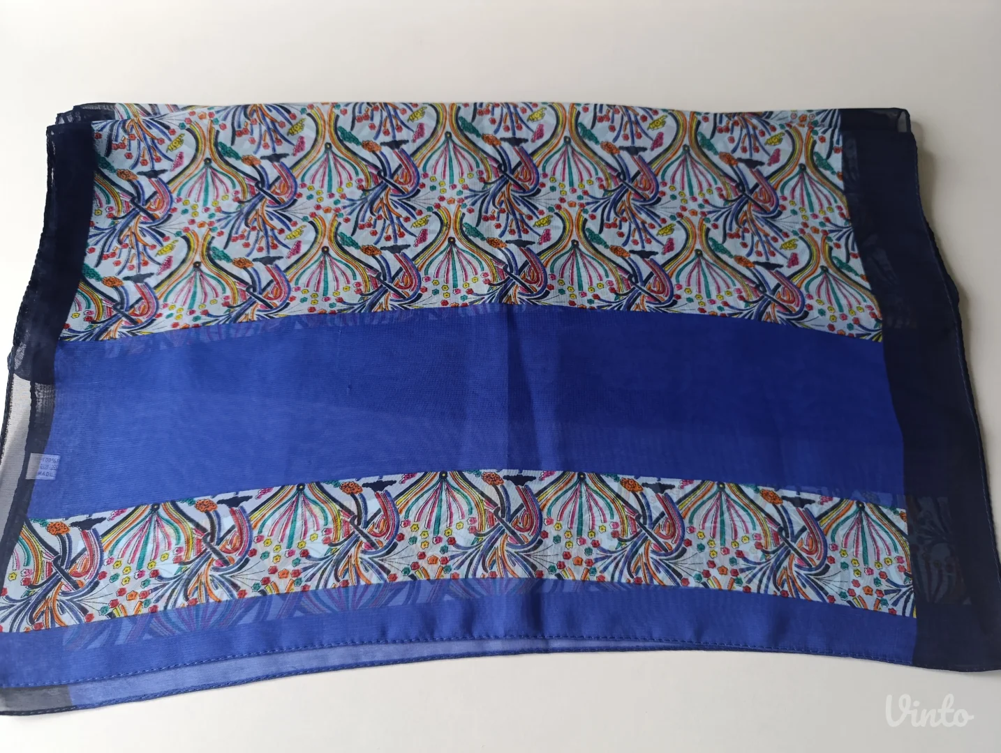 Dve marame/ešarpe/šala