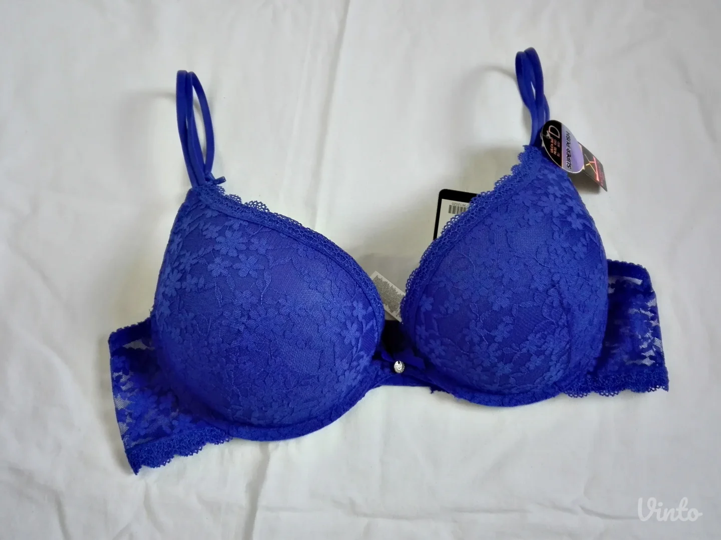 Censored savrsen cipkani grudnjak 80D NOVO