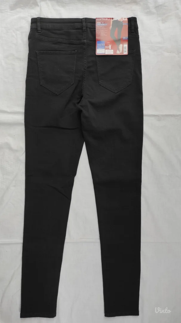 Esmara farmerice visok struk NOVO sa etiketom