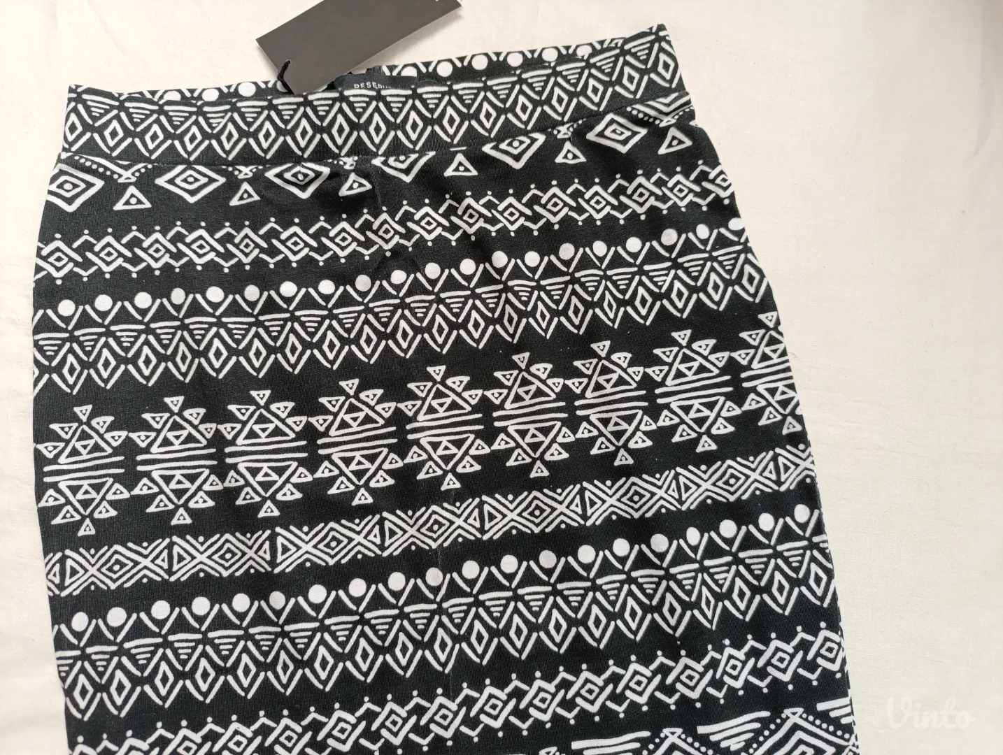 Reserved aztec pamucna suknja NOVO sa etiketom