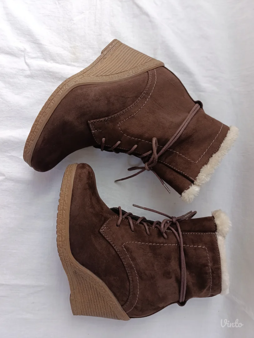 Graceland - Deichmann čizme sa krznom