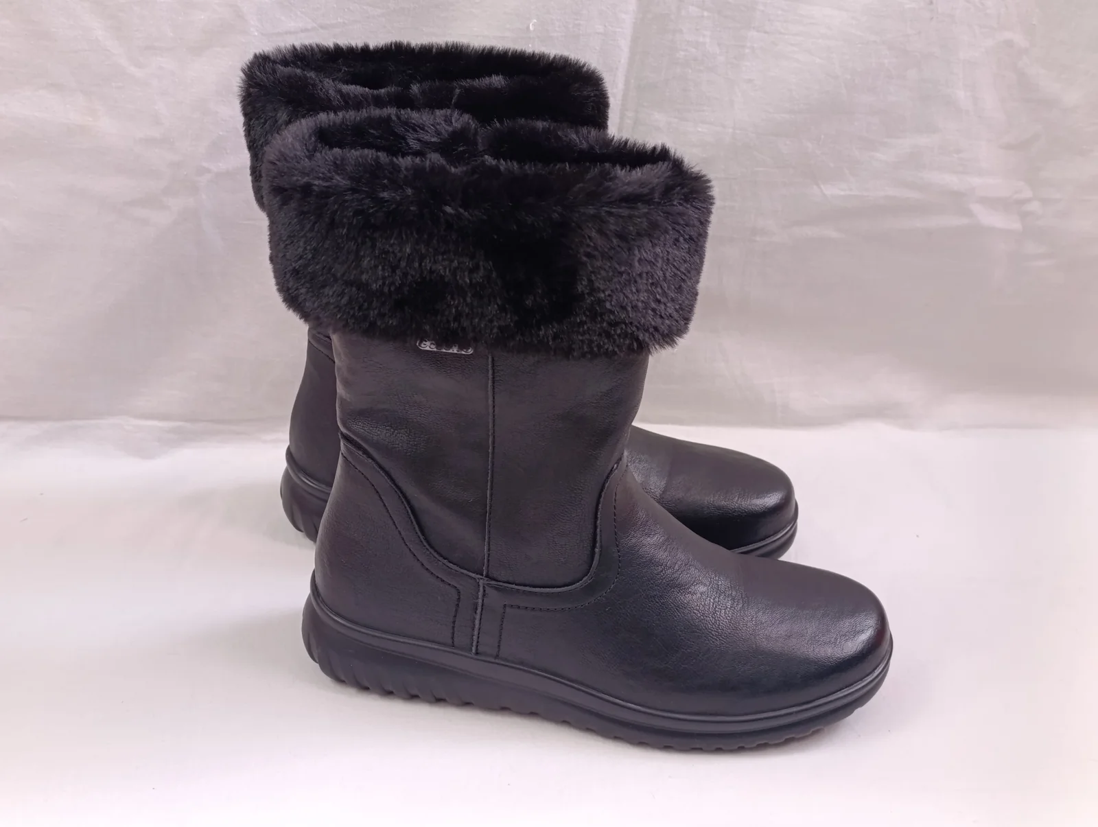 Go Soft swiss comfort čizme sa krznom br. 39