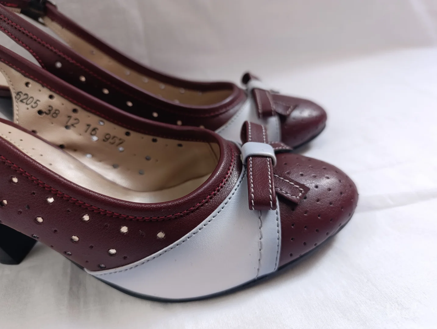 Nbs'S sandale vel. 38