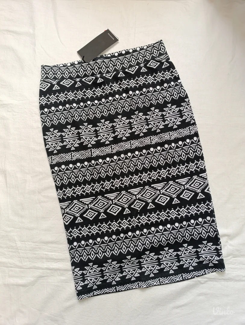 Reserved aztec pamucna suknja NOVO sa etiketom