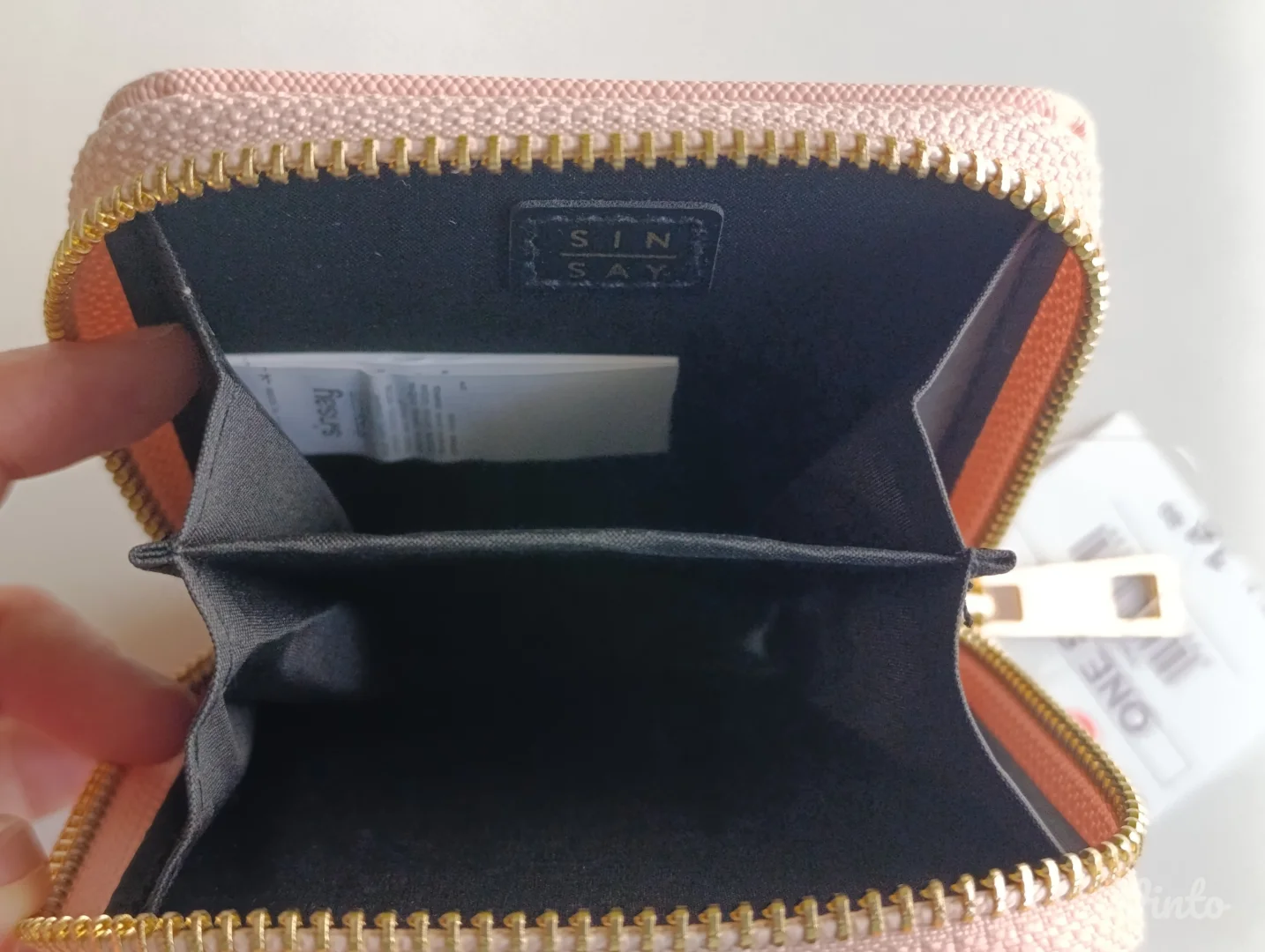 Sinsay novcanik NOVO