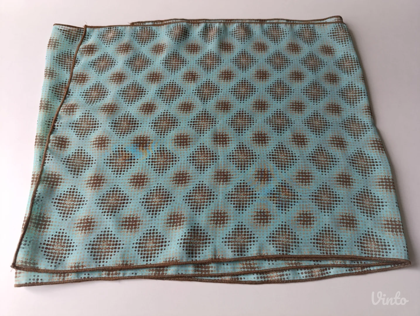 Dve marame/ešarpe/šala