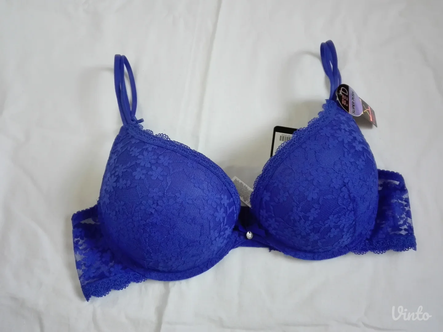 Censored savrsen cipkani grudnjak 80D NOVO