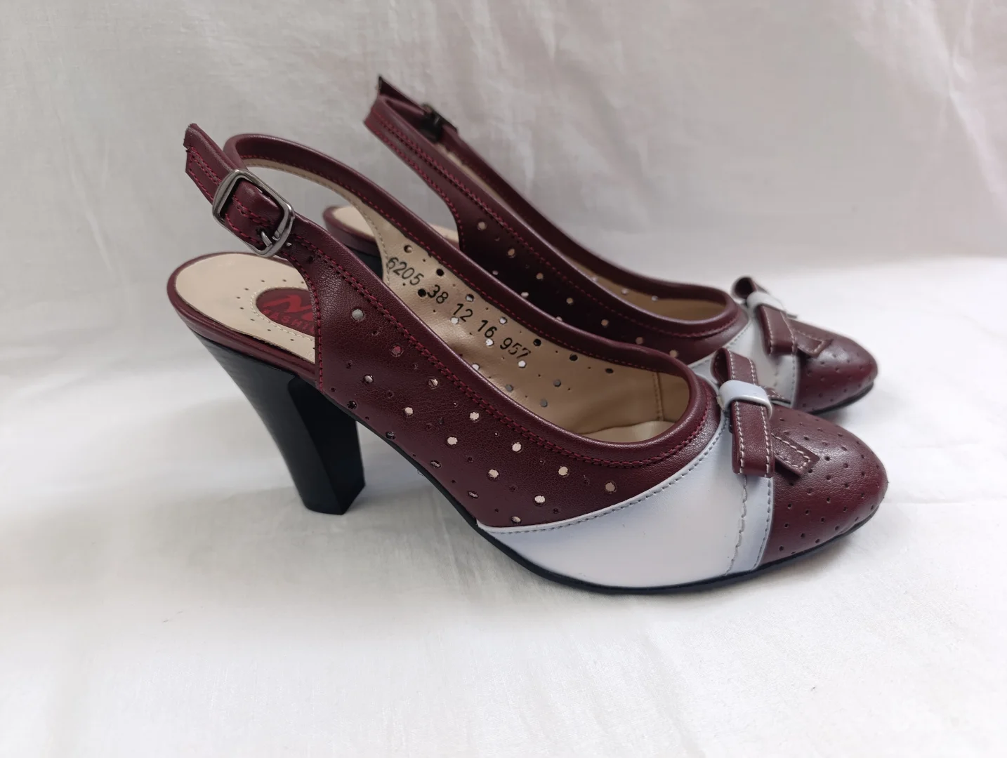 Nbs'S sandale vel. 38