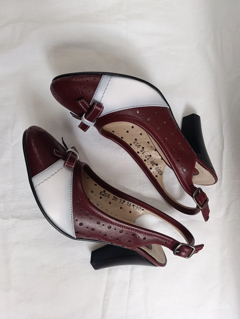 Nbs'S sandale vel. 38