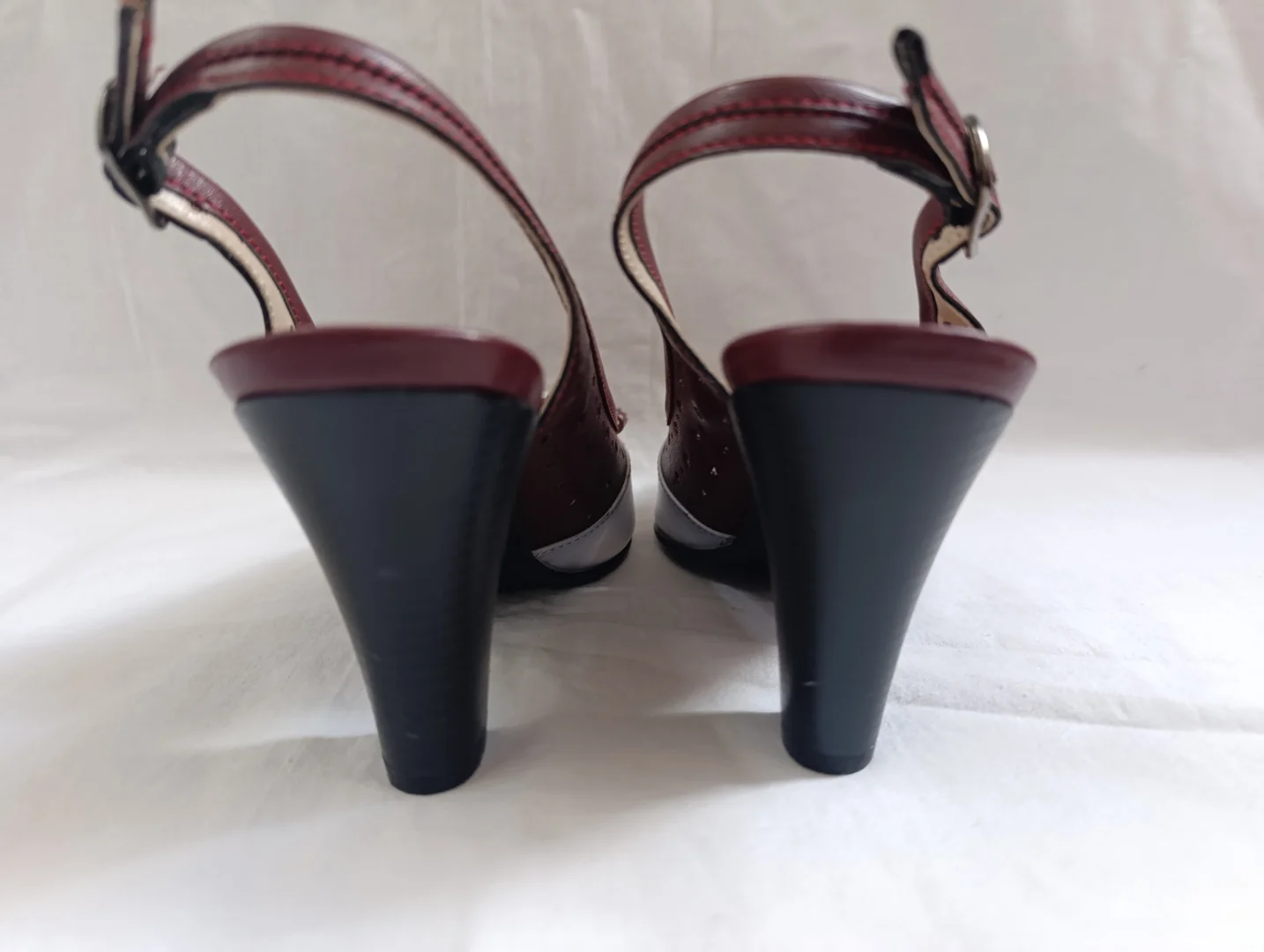 Nbs'S sandale vel. 38