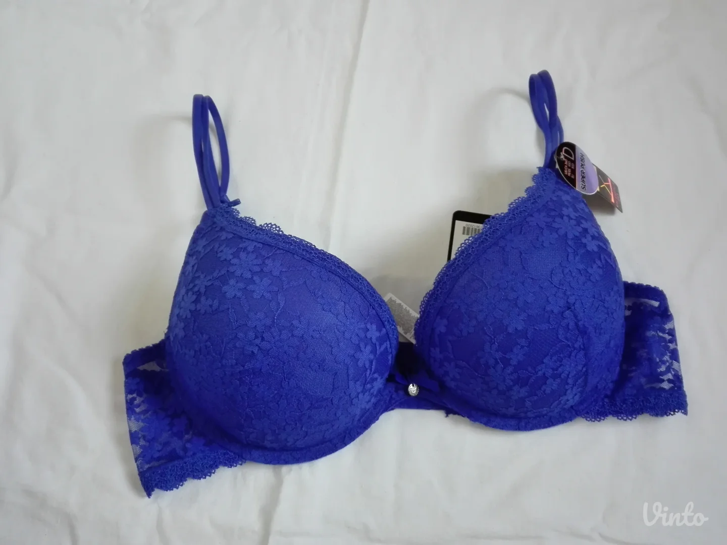 Censored savrsen cipkani grudnjak 80D NOVO